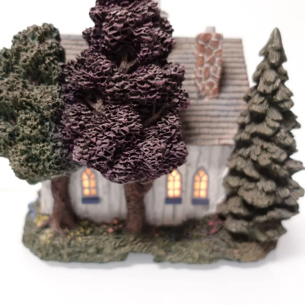 Hawthorne Village Seaside Thomas Kinkade Seaside Chapel Lighted with COA 79736